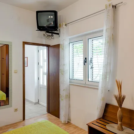 Tafra Apartment Gornji Dolac