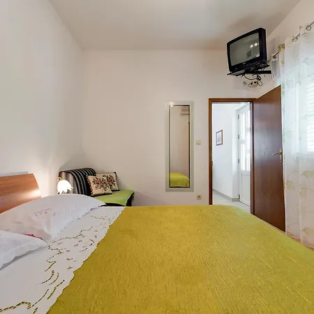 Apartment Tafra